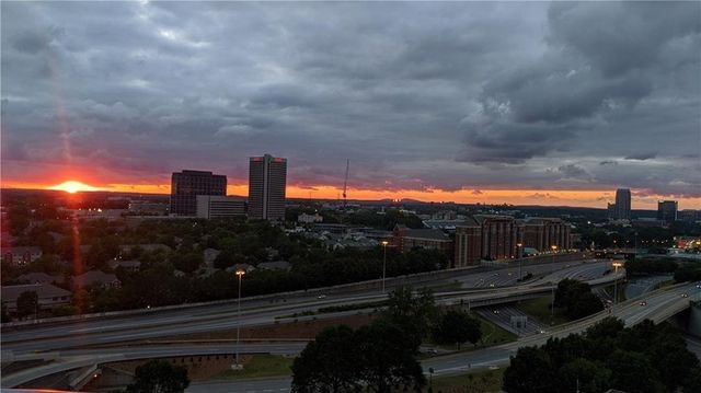 400 W Peachtree Street NW 3511, Atlanta, GA 30308
