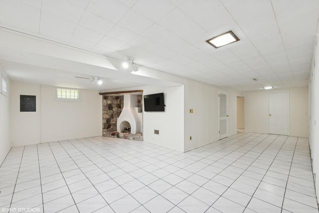 925 N Warren Street, Gary, IN 46403