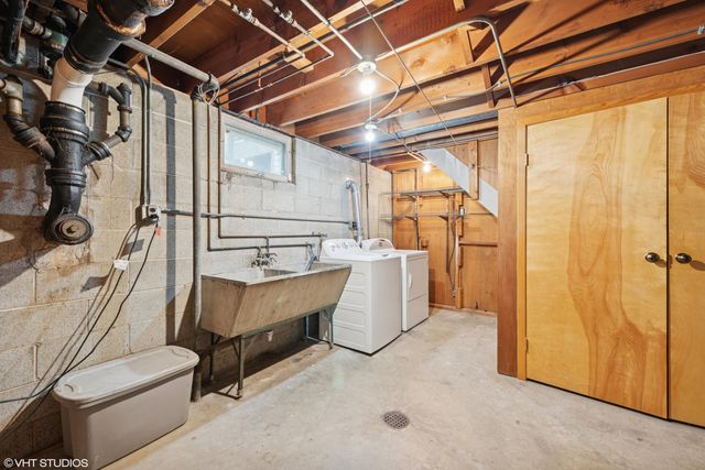 925 N Warren Street, Gary, IN 46403