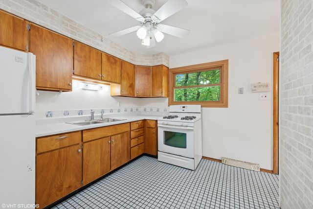 925 N Warren Street, Gary, IN 46403