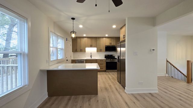 7535 162nd Street, Tinley Park, IL 60477