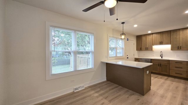 7535 162nd Street, Tinley Park, IL 60477