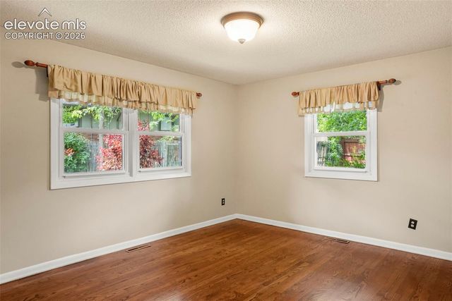 207 Pine Avenue, Colorado Springs, CO 80906