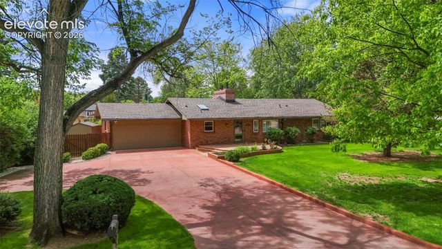 207 Pine Avenue, Colorado Springs, CO 80906