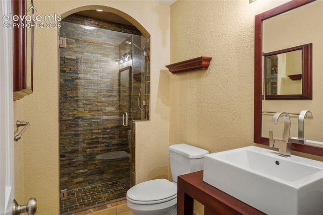 207 Pine Avenue, Colorado Springs, CO 80906
