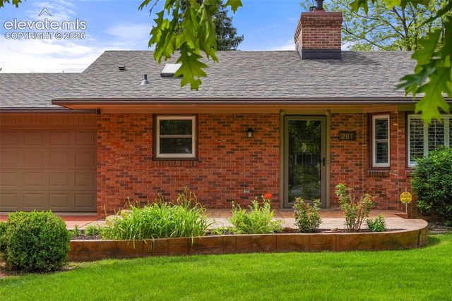 207 Pine Avenue, Colorado Springs, CO 80906
