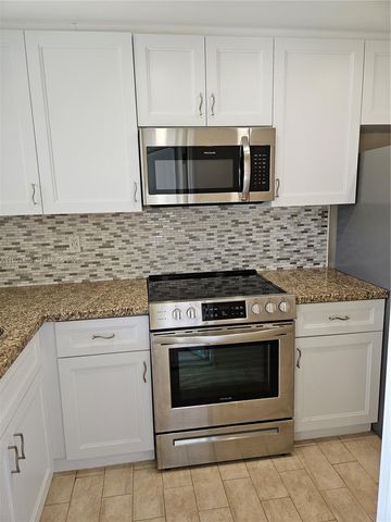 250 Layne Blvd 105, Hallandale Beach, FL 33009