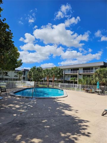 250 Layne Blvd 105, Hallandale Beach, FL 33009