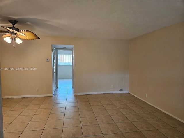 250 Layne Blvd 105, Hallandale Beach, FL 33009