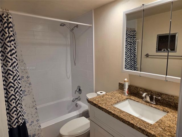 250 Layne Blvd 105, Hallandale Beach, FL 33009