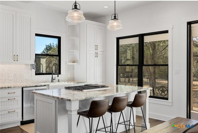 340 Mark Young Road, Smithville, TX 78957