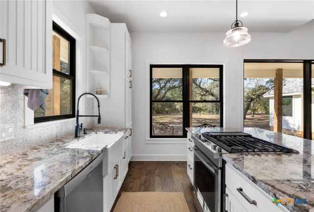 340 Mark Young Road, Smithville, TX 78957