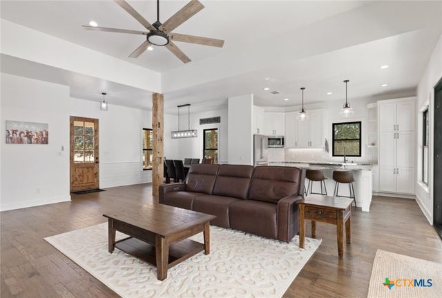 340 Mark Young Road, Smithville, TX 78957