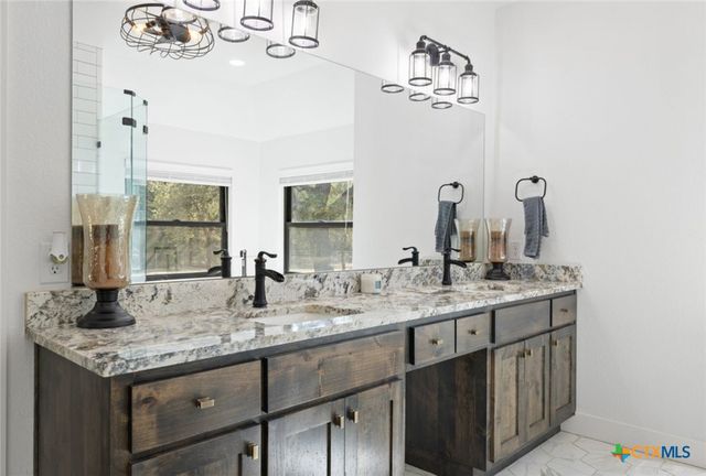 340 Mark Young Road, Smithville, TX 78957