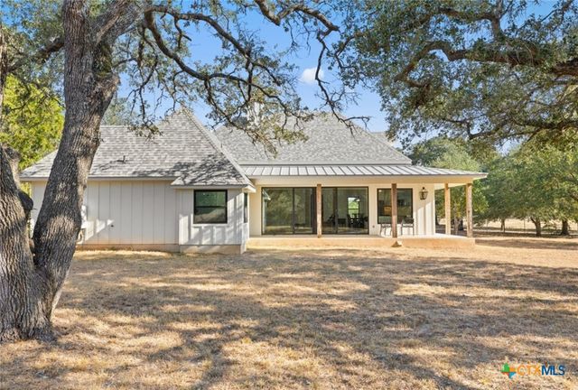 340 Mark Young Road, Smithville, TX 78957