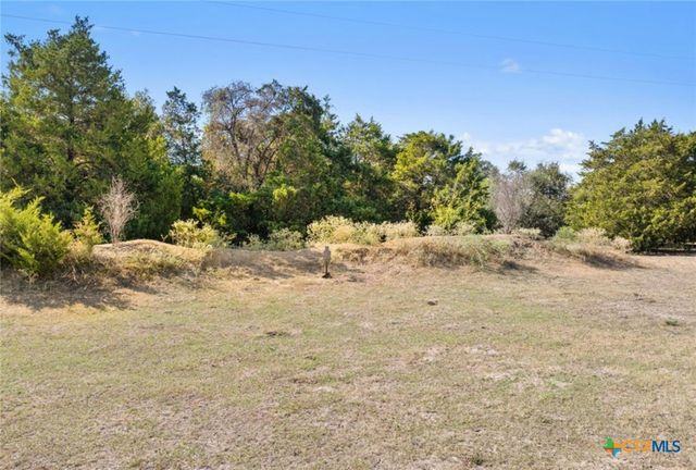 340 Mark Young Road, Smithville, TX 78957