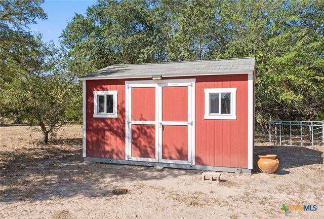 340 Mark Young Road, Smithville, TX 78957