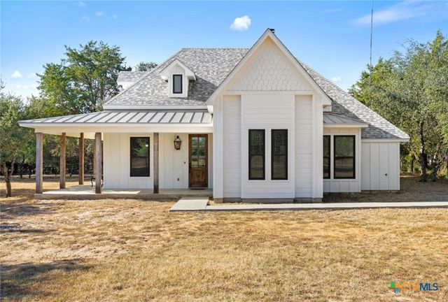 340 Mark Young Road, Smithville, TX 78957