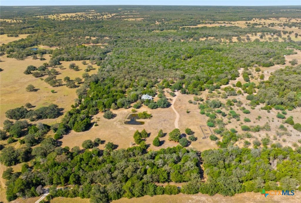 340 Mark Young Road, Smithville, TX 78957