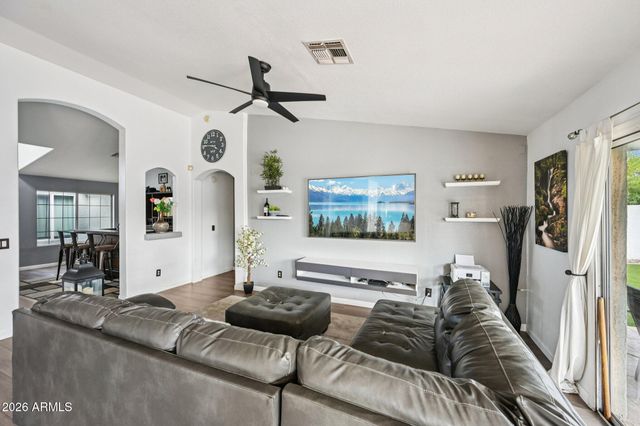 2177 E RANCH Court, Gilbert, AZ 85296