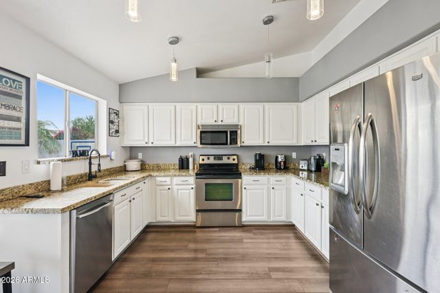 2177 E RANCH Court, Gilbert, AZ 85296