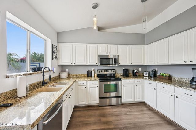 2177 E RANCH Court, Gilbert, AZ 85296