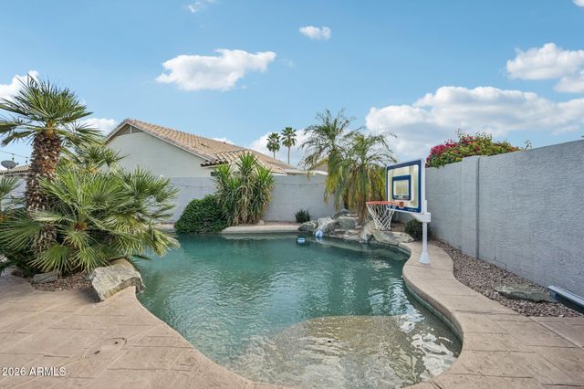 2177 E RANCH Court, Gilbert, AZ 85296