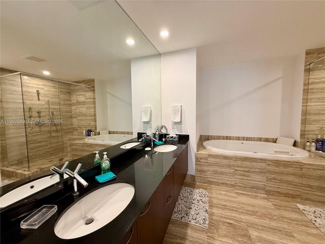 15901 Collins Ave 2802, Sunny Isles Beach, FL 33160