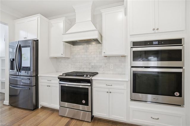 2210 Treasure Island DR, Virginia Beach, VA 23455