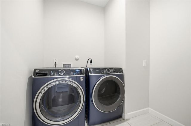 2210 Treasure Island DR, Virginia Beach, VA 23455