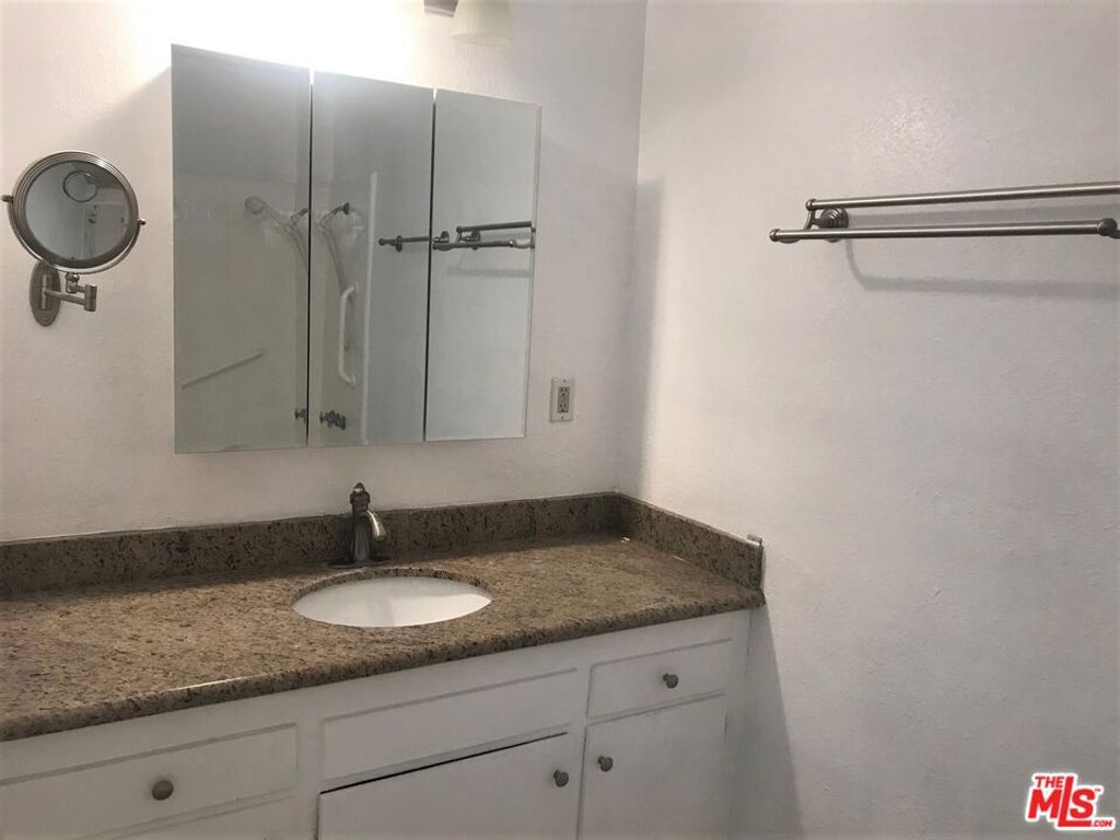 Image 14 of property listing at 1450 Butler Avenue, Los Angeles, CA 90025