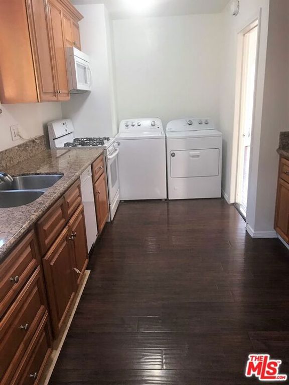 Image 24 of property listing at 1450 Butler Avenue, Los Angeles, CA 90025