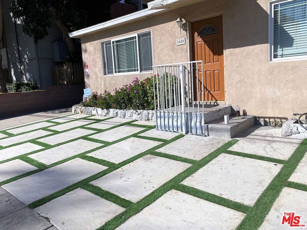 Image 3 of property listing at 1450 Butler Avenue, Los Angeles, CA 90025