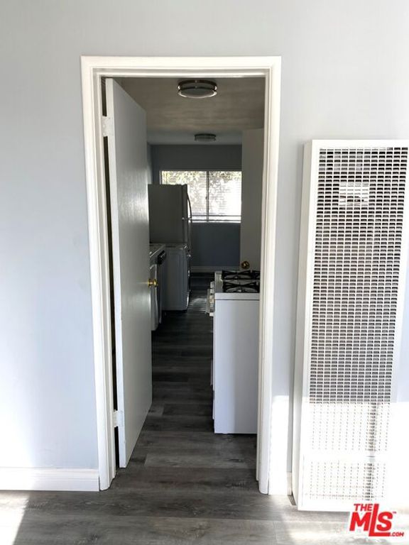 Image 31 of property listing at 1450 Butler Avenue, Los Angeles, CA 90025