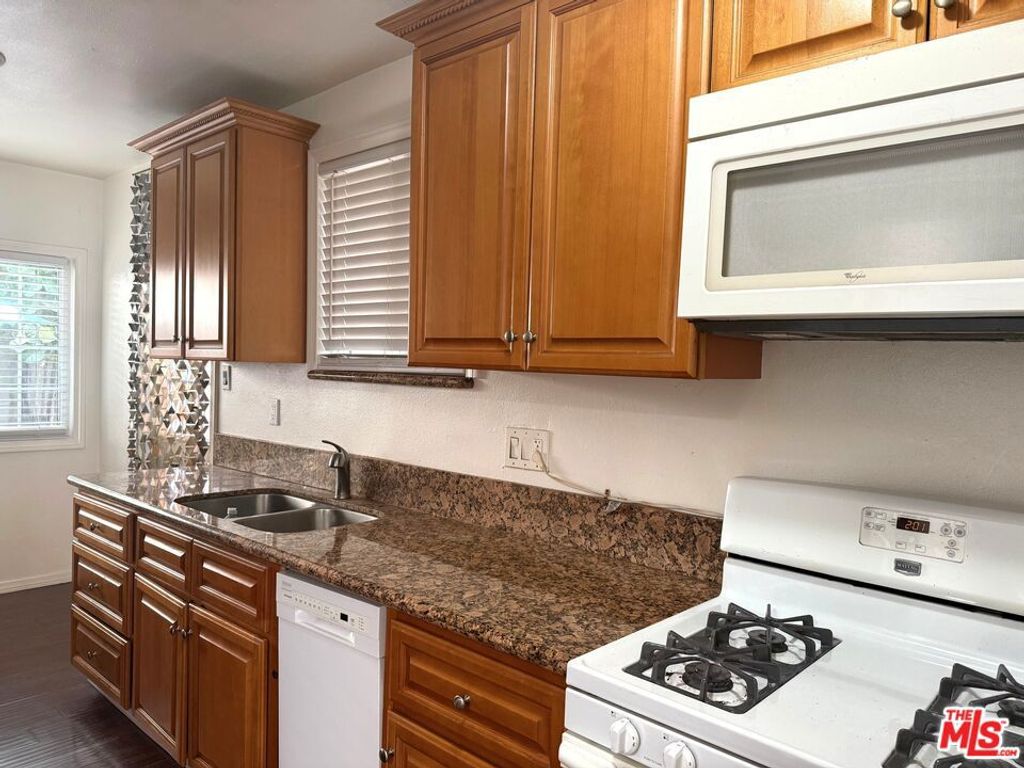 Image 40 of property listing at 1450 Butler Avenue, Los Angeles, CA 90025