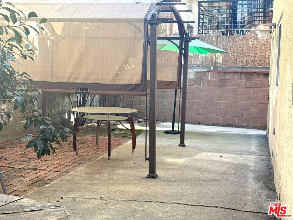 Image 45 of property listing at 1450 Butler Avenue, Los Angeles, CA 90025