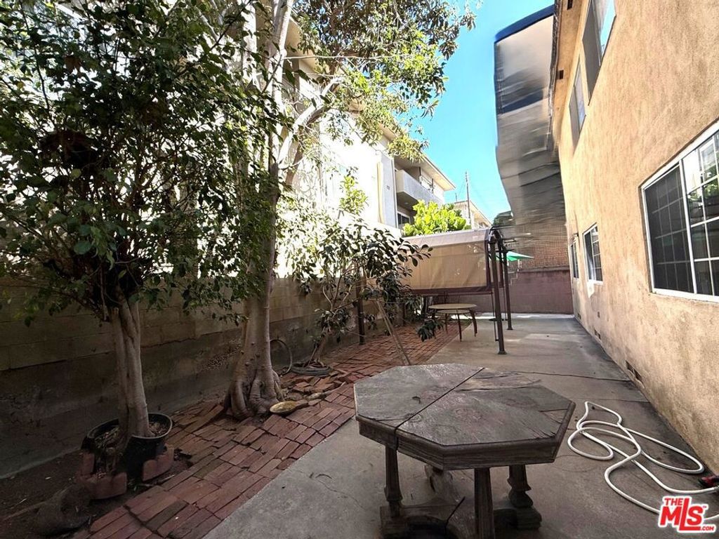 Image 46 of property listing at 1450 Butler Avenue, Los Angeles, CA 90025
