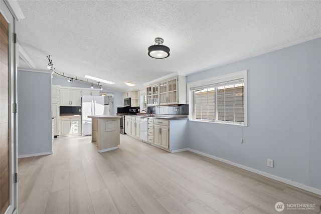 70 SE Crescent Drive, Shelton, WA 98584