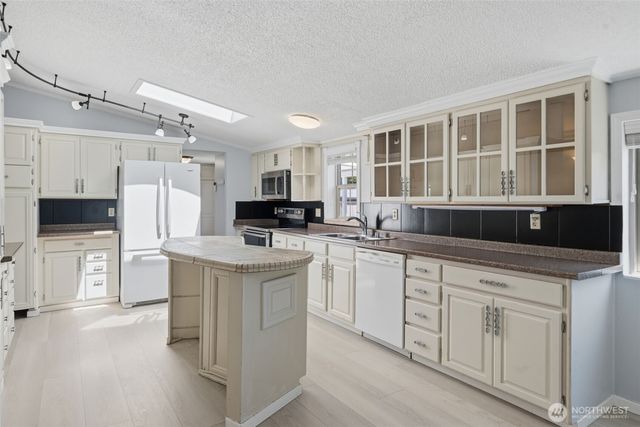 70 SE Crescent Drive, Shelton, WA 98584