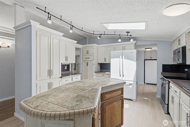 70 SE Crescent Drive, Shelton, WA 98584