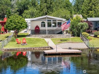 70 SE Crescent Drive, Shelton, WA 98584