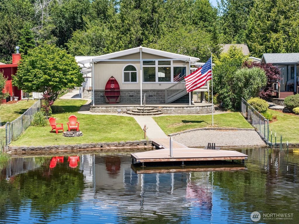 70 SE Crescent Drive, Shelton, WA 98584