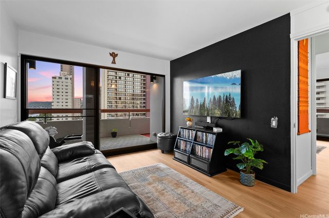 2029 Ala Wai Boulevard PH2, Honolulu, HI 96815