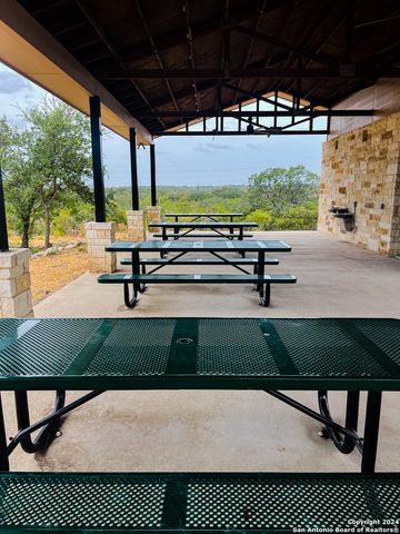 187 Hunters Camp, San Antonio, TX 78245