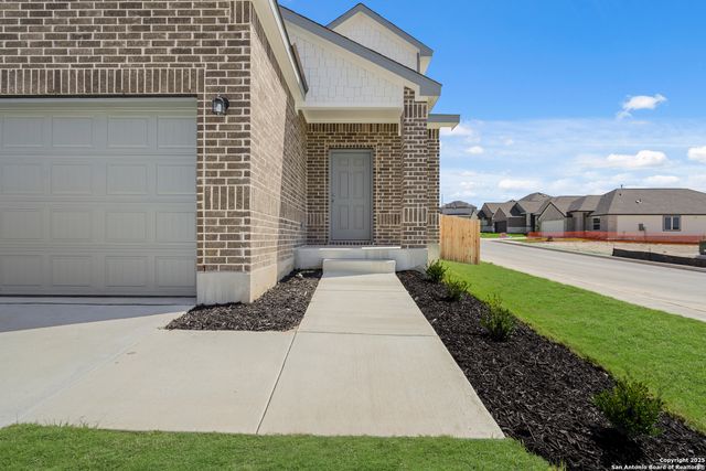 187 Hunters Camp, San Antonio, TX 78245