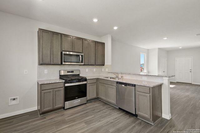 187 Hunters Camp, San Antonio, TX 78245