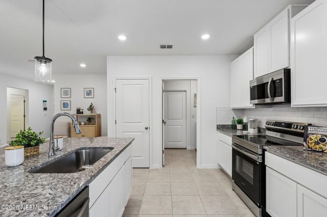 1083 WELDA Lane, Jacksonville, FL 32221