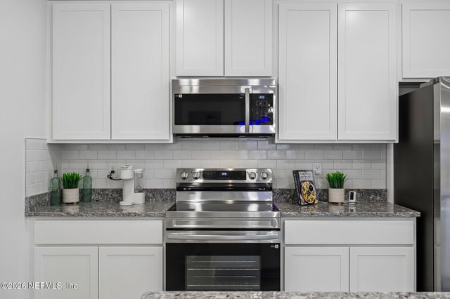 1083 WELDA Lane, Jacksonville, FL 32221
