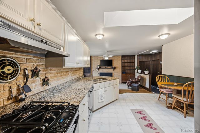 38750 Grandon Street, Livonia, MI 48150