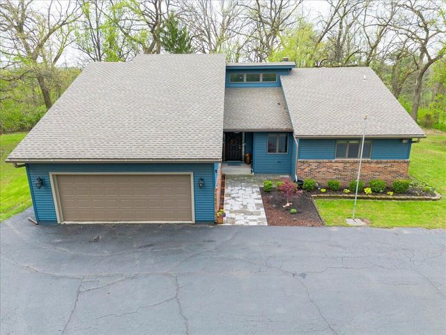 9131 Colfax Street, Crown Point, IN 46307